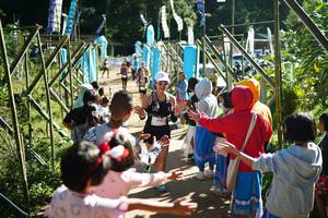 BIB: 1318
                            <button type="button" onclick="openModal(19076042)" class="btn btn-primary btn-sm float-right btn-popup" data-toggle="modal" data-target=".modal-high-quality">
                        <i class="fas fa-shopping-cart"></i> Add to Cart
                    </button>
                                            <button type="button" onclick="isThisMe(19076042, true)" class="btn btn-success btn-sm float-right btn-popup btn-isme hidden" data-toggle="tooltip" data-placement="bottom" title="นี่คือรูปของคุณใช่ไหม คลิกที่นี่เพื่อเอาเข้าอัลบั้ม">
                        <i class="fas fa-plus"></i> Add to album
                    </button>
                    <button type="button" onclick="isThisMe(19076042, false)" class="btn btn-warning btn-sm float-right btn-popup btn-isnotme hidden">
                        <i class="fas fa-ban"></i> Remove from album
                    </button>